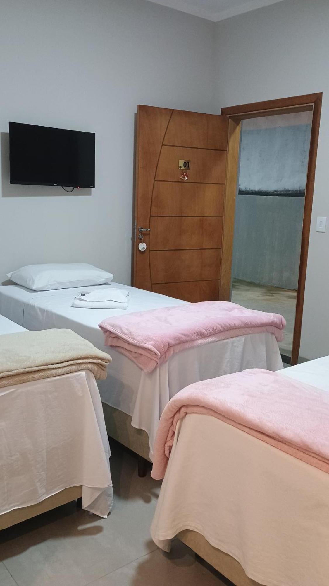 Pousada Oliveira Munhoz Bagian luar foto